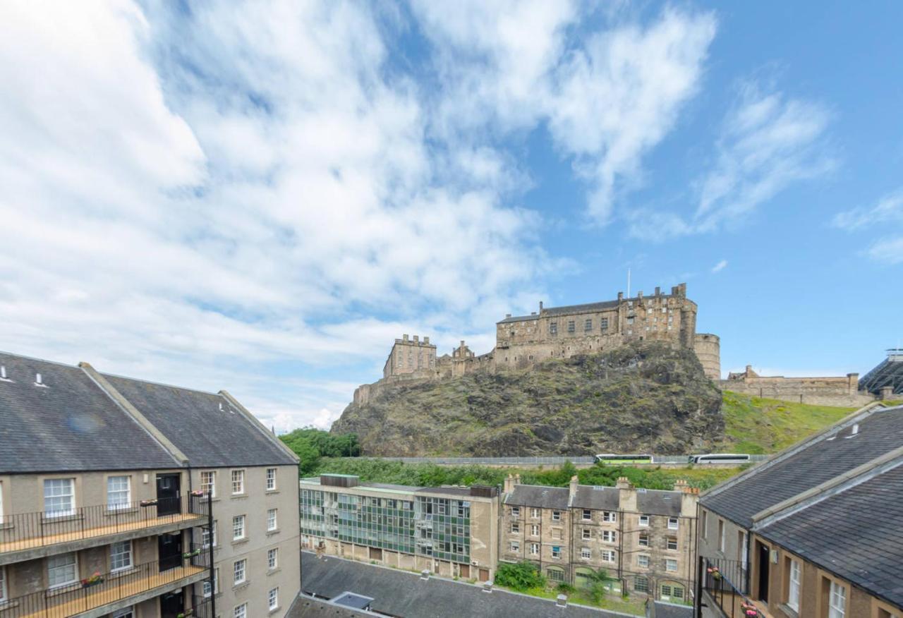 דירות Joivy Warm And Welcoming Flat Near Edinburgh Castle מראה חיצוני תמונה